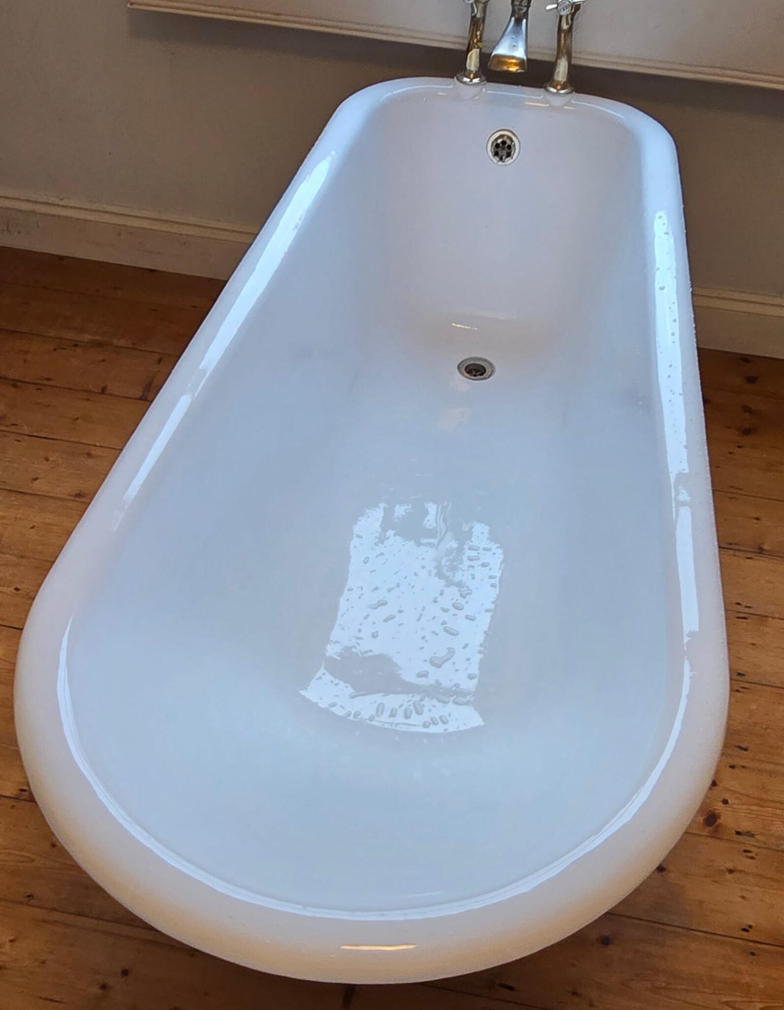 Reenamelling completion Cast iron bath re-enamelling and resurfacing in Weston-super-Mare